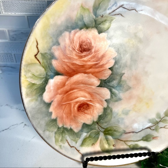 Vintage handpainted rose plate by Wilmina Woerner - Picture 4 of 8